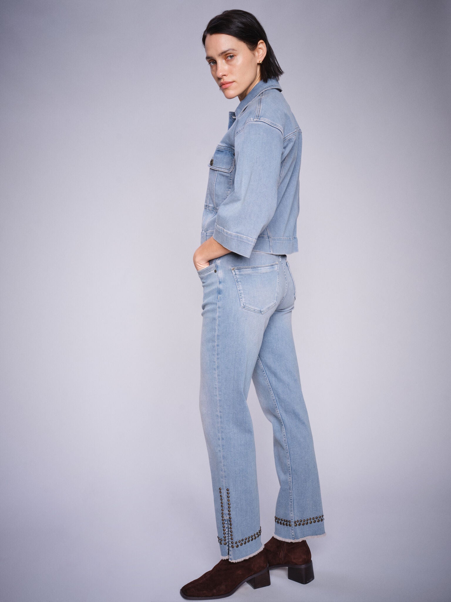 Modelshot / Ice Blue / Detail